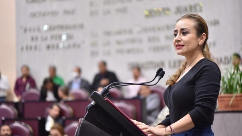 LOGRA NORA LAGUNES QUE VERACRUZ DECRETE UN DÍA DE LAS Y LOS HÉROES DE LA SALUD