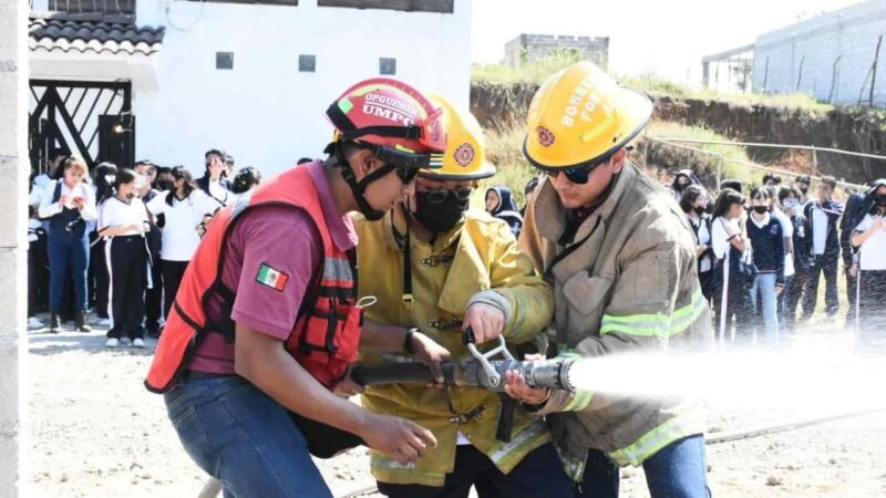 IMPARTE PC PLÁTICA SOBRE USO DE EXTINTORES Y PRIMEROS AUXILIOS