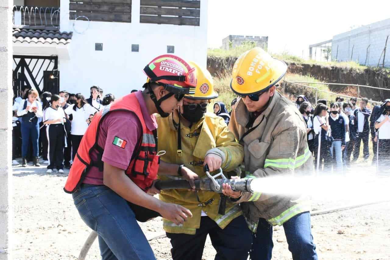 IMPARTE PC PLÁTICA SOBRE USO DE EXTINTORES Y PRIMEROS AUXILIOS