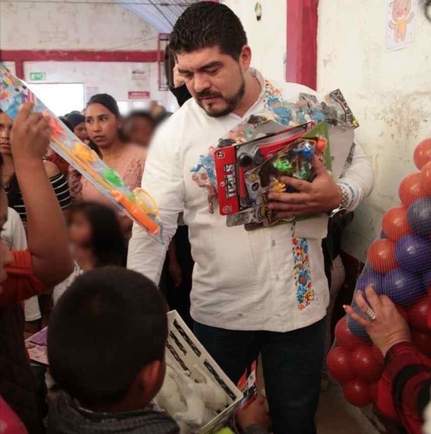 ZENYAZEN INICIA ENTREGA DE REGALOS DE LA COLECTA “DONA UN JUGUETE, DONA AMOR”