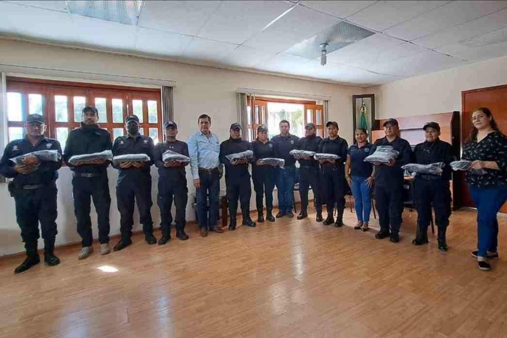 RECONOCEN LABOR DE POLICÍA EN ZENTLA