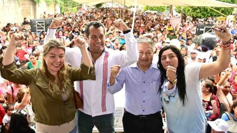 MILES ASISTEN AL FESTIVAL DE DÍA DE REYES CON EL COORDINADOR ESTATAL DEL MOVIMIENTO “ESTAMOS AGUSTO”