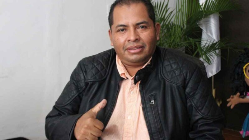 VA ALCALDE DE TOMATLÁN POR SEGUNDA ETAPA DE ANDADOR