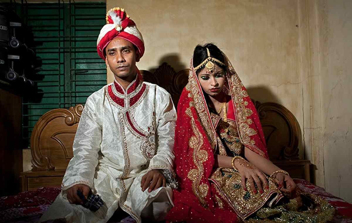 ARRESTAN A MÁS DE 2 MIL HOMBRES POR MATRIMONIOS CON MENORES EN LA INDIA