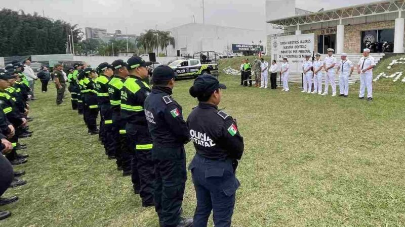 CAPACITA SEMAR A ELEMENTOS DE SEGURIDAD MUNICIPAL Y ESTATAL