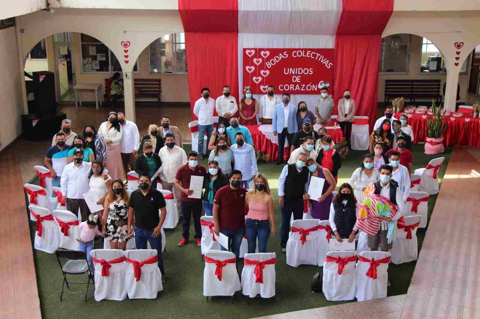 SUMAN 16 PAREJAS PARA BODAS COLECTIVAS EN ATOYAC