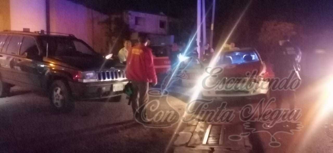 CHOCAN FRENTE A MOTEL DE COSCO