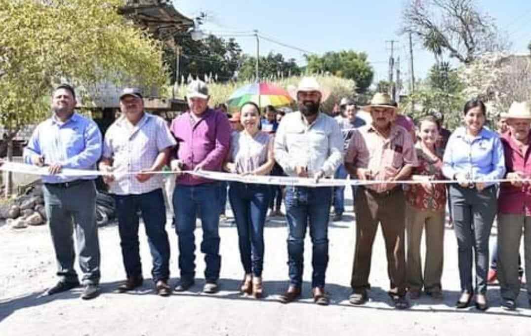 INAUGURA GABRIEL LAGUNES OBRA EN RANCHO NUEVO