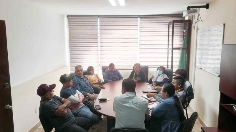 SE REÚNEN AUTORIDADES CON CIUDADANOS AMBIENTALISTAS DE ATOYAC