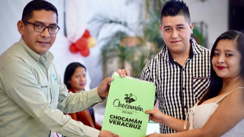 50 PAREJAS SE DAN EL “SÍ”