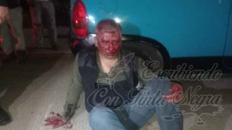 EMBISTE CHEVY A ABUELO Y A SU NIETO