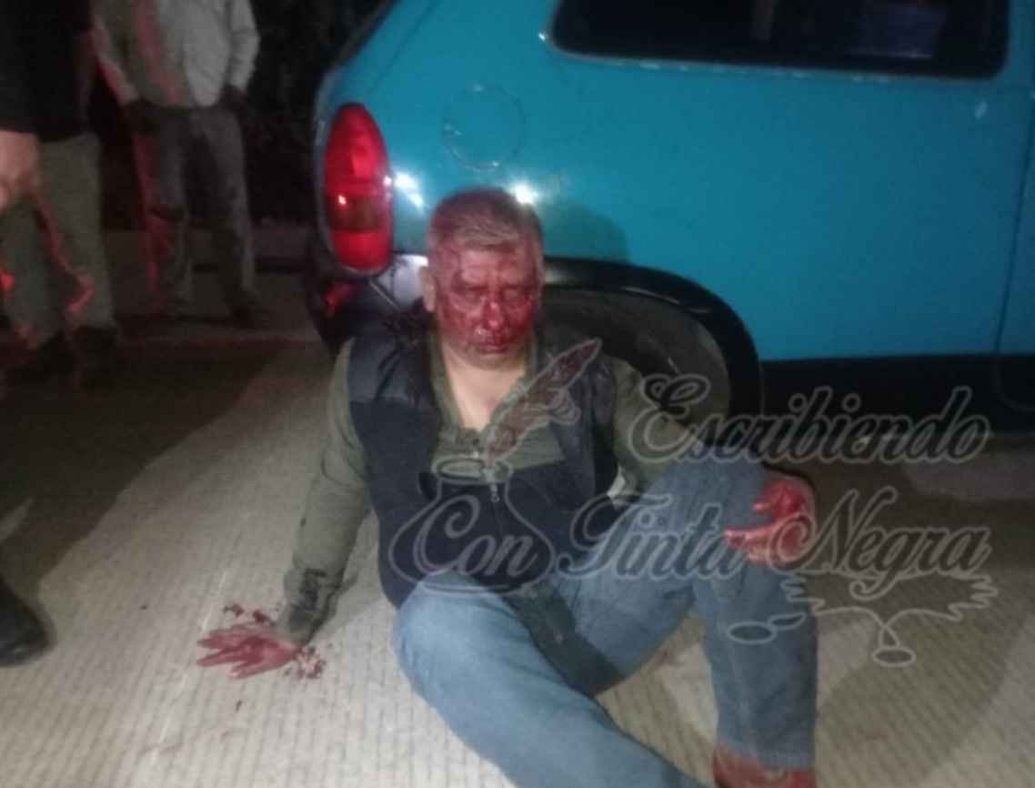 EMBISTE CHEVY A ABUELO Y A SU NIETO