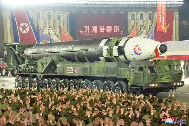 SEÚL ALERTA QUE COREA DEL NORTE TIENE PLUTONIO PARA MÁS DE DIEZ BOMBAS ATÓMICAS