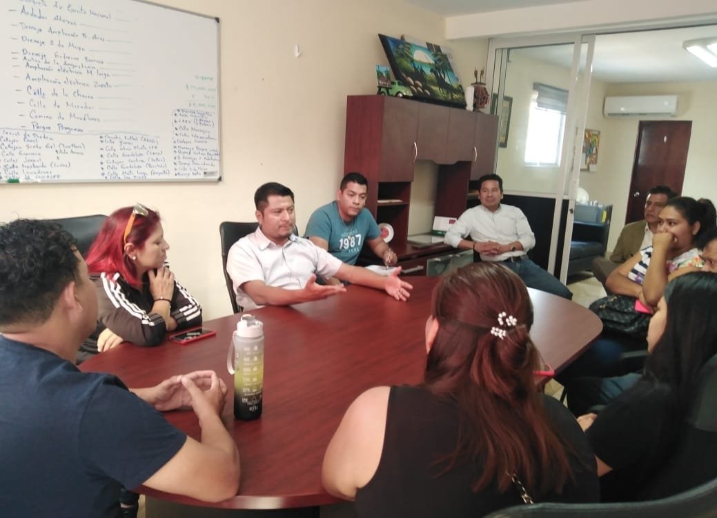 LANZARÁ AYUNTAMIENTO DE ATOYAC ‘ZONA DE TRUCKS’