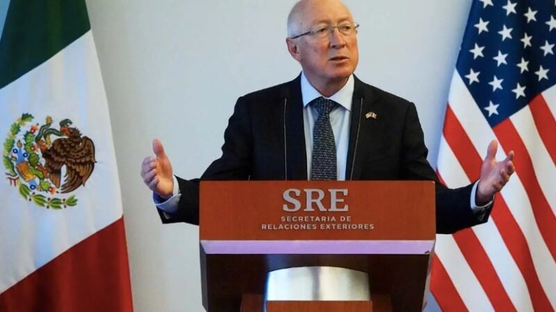 MÉXICO Y ESTADOS UNIDOS RESOLVERÁN DIFERENCIAS CON DIÁLOGO: KEN SALAZAR