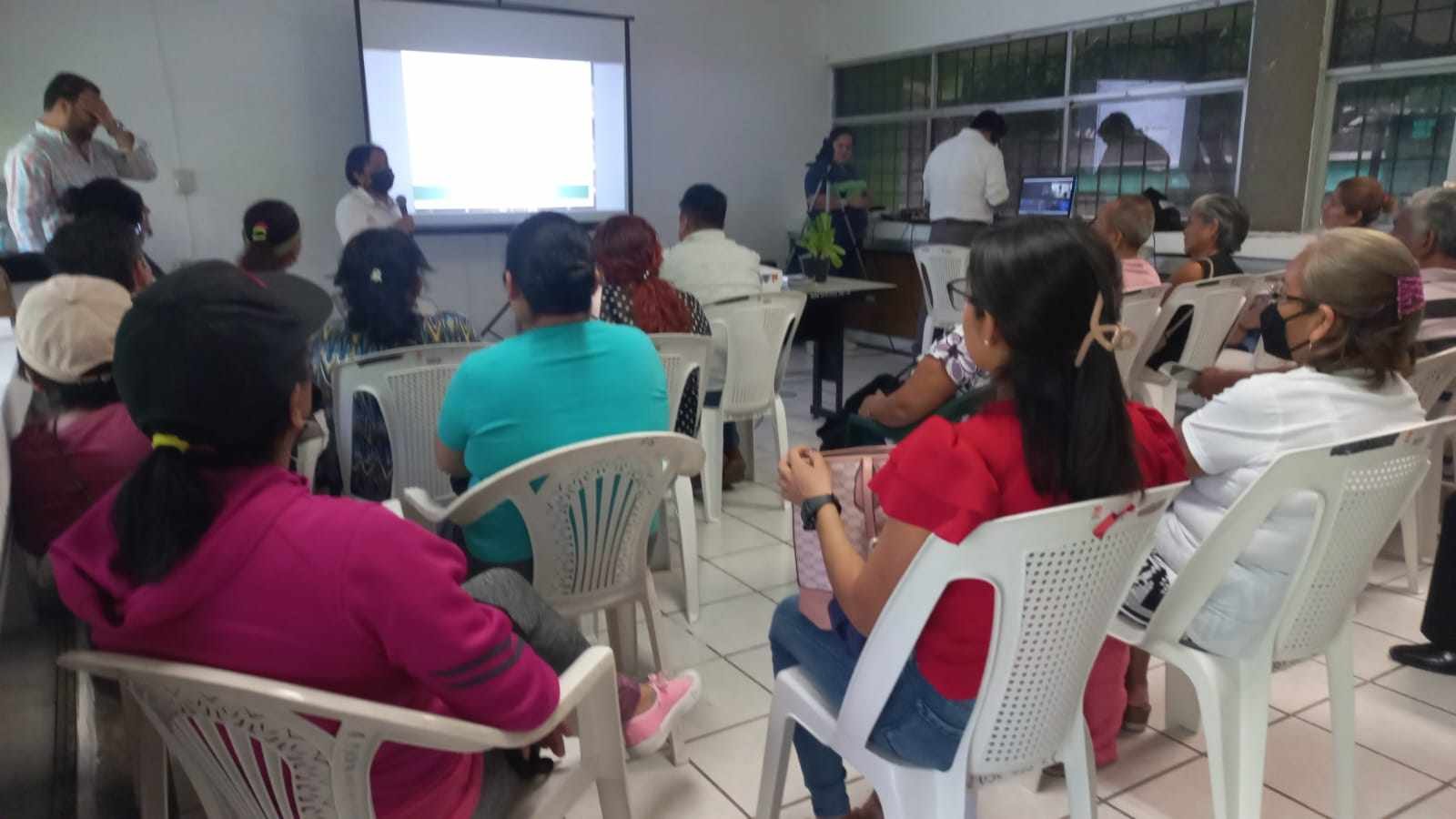 FORO SOBRE EL “CENTRO PARA LA GESTIÓN INTEGRAL DE RESIDUOS SÓLIDOS” EN LA COLONIA PARAÍSO