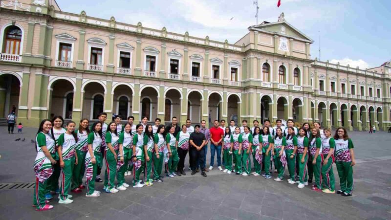 DEPORTISTAS Y ENTRENADORES REPRESENTARÁN A CÓRDOBA EN VOLEIBOL DE SALA