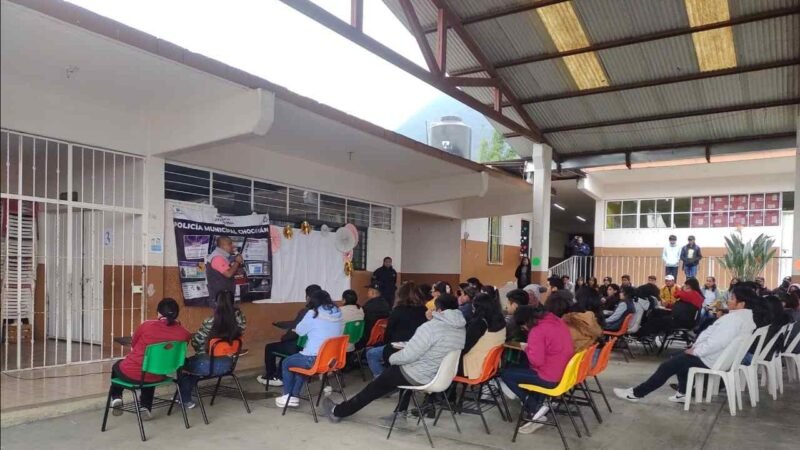 CONTINÚAN PLÁTICAS DE PREVENCIÓN EN CHOCAMÁN