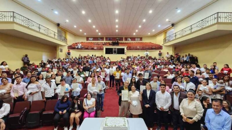 CONTRAEN NUPCIAS 40 PAREJAS EN HUATUSCO