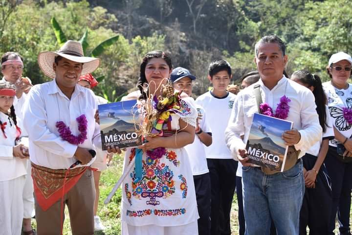 CELEBRAN XOCHITLALI EN TOMATLÁN
