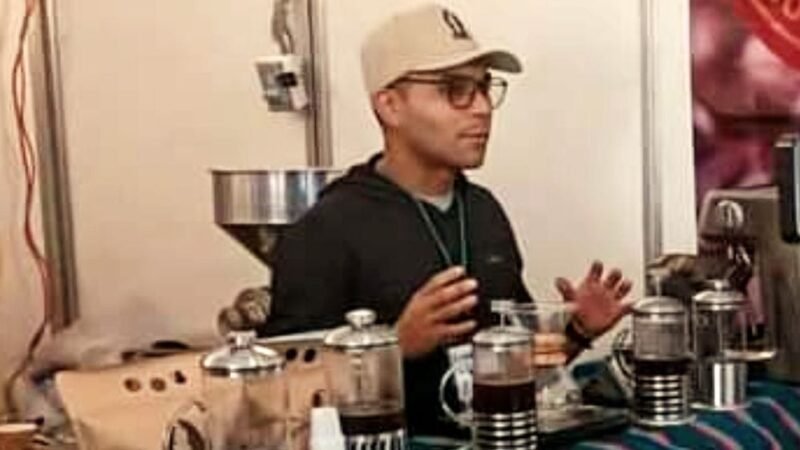 GRANDES EMPRESAS ARRASAN CON EL BOSQUE DE NIEBLA