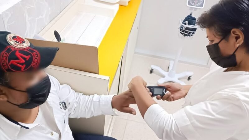 COMER CADA DOS O TRES HORAS; SÍNTOMA DE RESISTENCIA A INSULINA