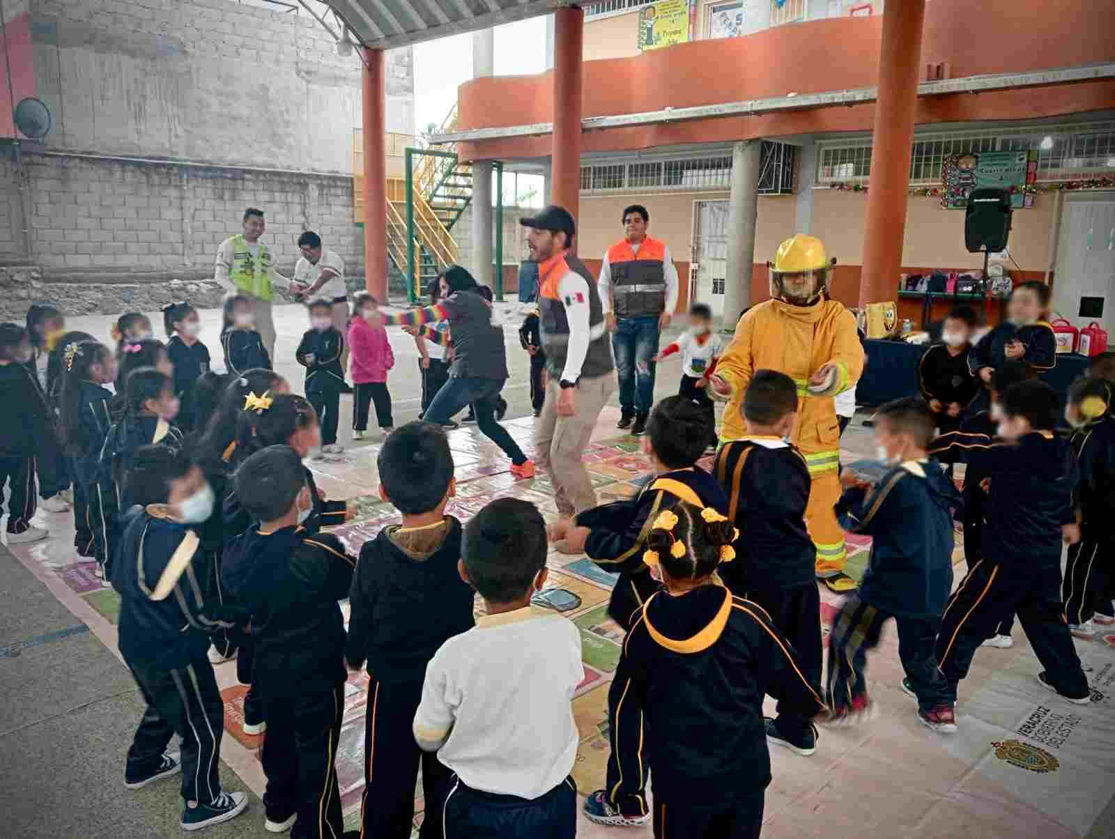 CELEBRAN FERIA DE PROTECCIÓN CIVIL