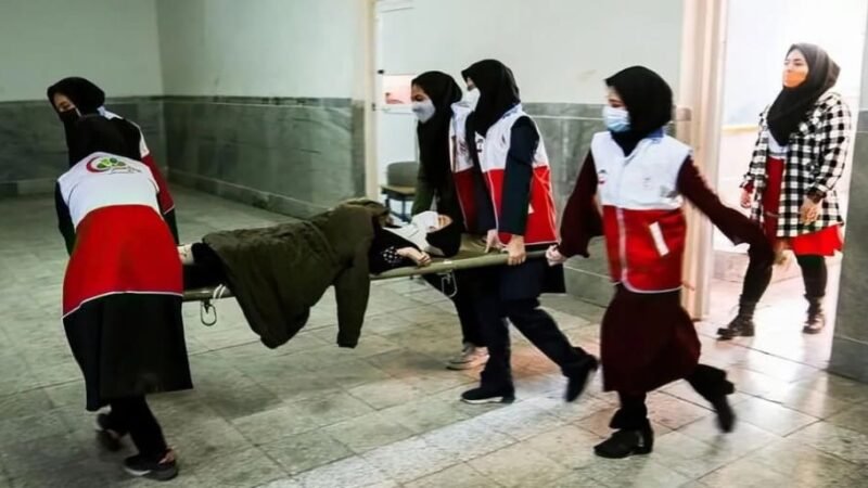 SUMAN MÁS DE 100 DETENIDOS POR ENVENENAMIENTO DE NIÑAS EN IRÁN