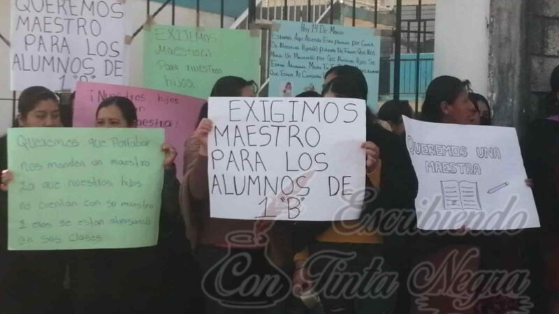 TOMAN TELESECUNDARIA DE XOCOTLA; EXIGEN MAESTRO