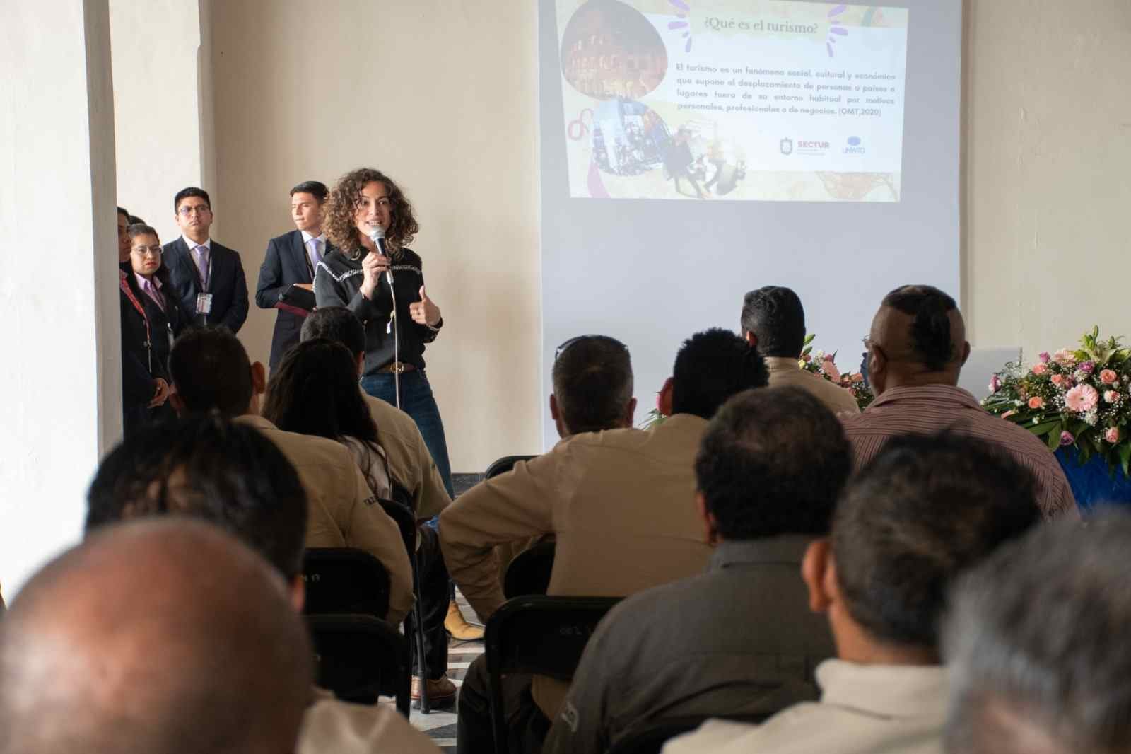 BUSCAN “EDUCAR” A TAXISTAS