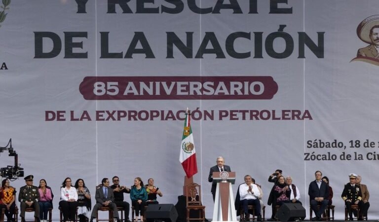 “MÉXICO ES LIBRE, NO UNA COLONIA DE ESTADOS UNIDOS”; AMLO EN MITIN DEL 18 MARZO