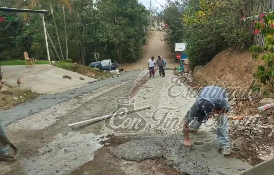 HABITANTES DE TOTUTLA DECIDEN HACER OBRAS ELLOS MISMOS
