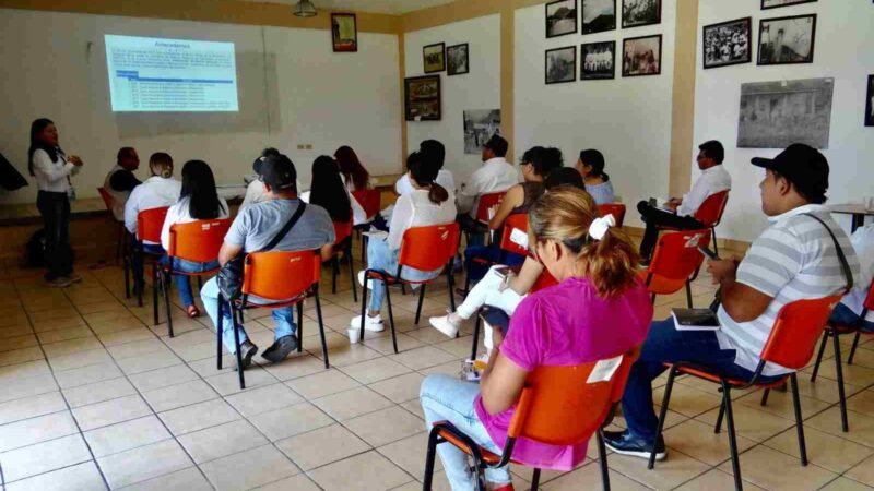 CAPACITA INEGI A PERSONAL DEL AYUNTAMIENTO DE CHOCAMÁN