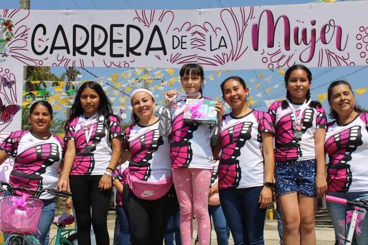UN ÉXITO, CARRERA POR EL DÍA DE LA MUJER