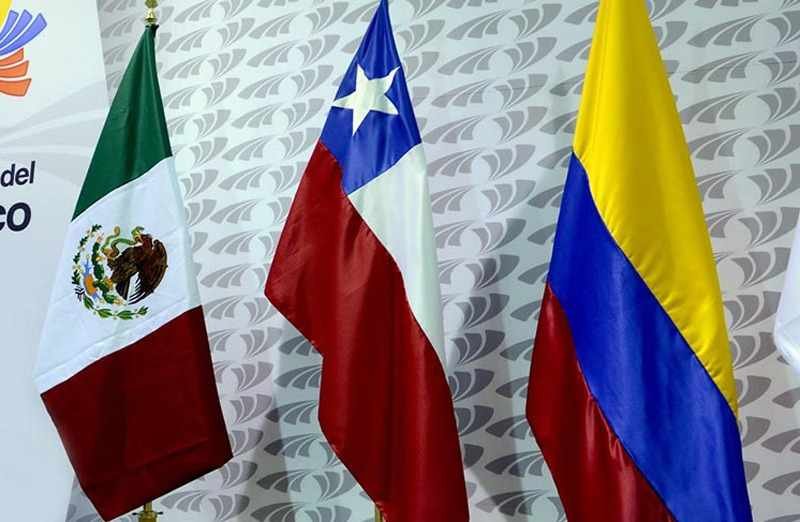 ‘EN ALGUNOS PAÍSES IMPERA LA OLIGARQUÍA CON FACHADA DE DEMOCRACIA’: AMLO EN CUMBRE POR LA DEMOCRACIA