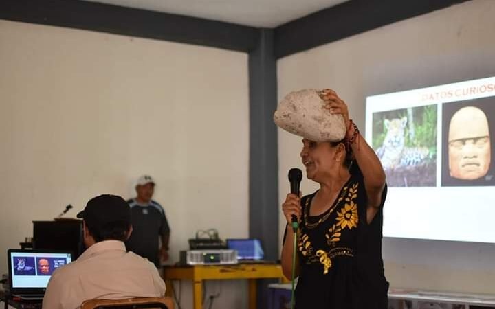 IMPARTEN PLÁTICA SOBRE HISTORIA DE TOMATLÁN