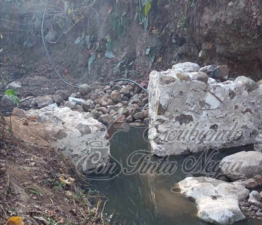 ARRASAN LIMONEROS CON CUERPOS DE AGUA