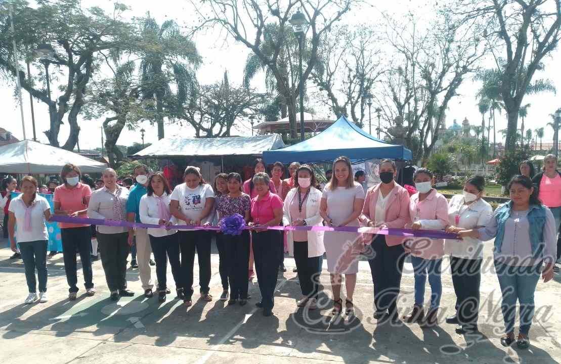 CONMEMORAN DÍA DE LA MUJER EN TOMATLÁN
