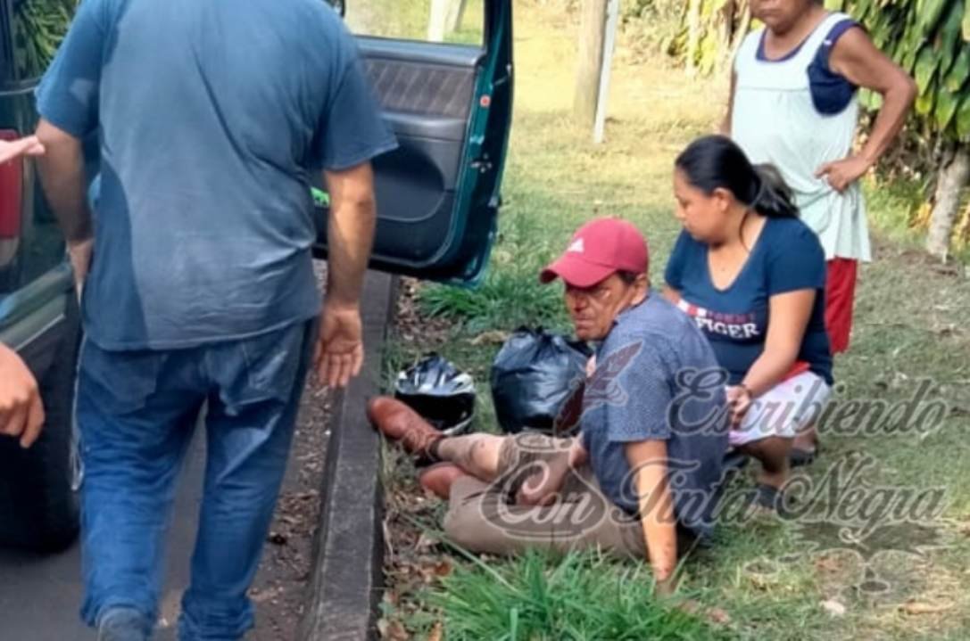 DERRAPA MOTOCICLISTA EN ZENTLA