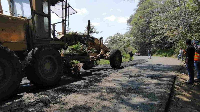 REHABILITAN VIALIDADES DE TENAMPA