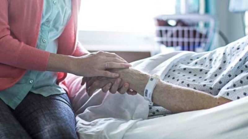 FRANCIA PODRÍA LEGALIZAR LA EUTANASIA; INICIA DEBATE