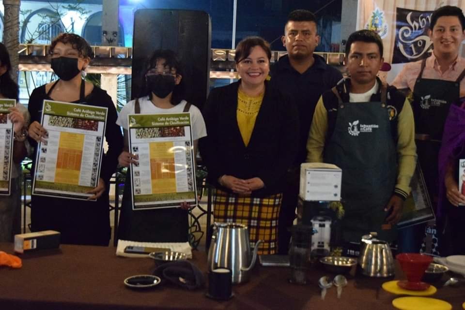 CELEBRAN DÍA DEL BARISMO EN IXHUATLÁN DEL CAFÉ