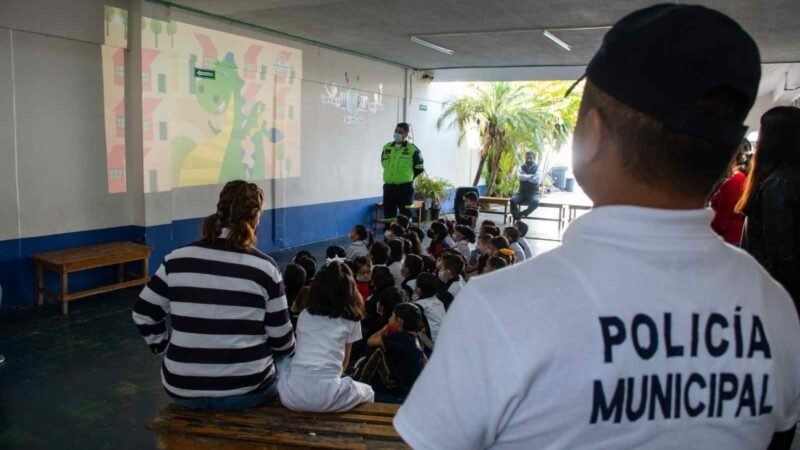 BRINDAN PLÁTICAS PARA PREVENIR ACOSO ESCOLAR