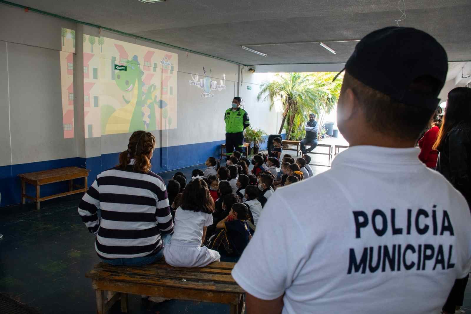 BRINDAN PLÁTICAS PARA PREVENIR ACOSO ESCOLAR