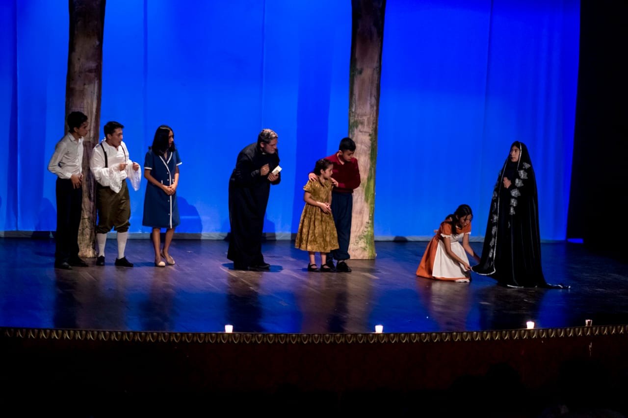 DISFRUTAN CORDOBESES “NOCHE DE LEYENDAS”