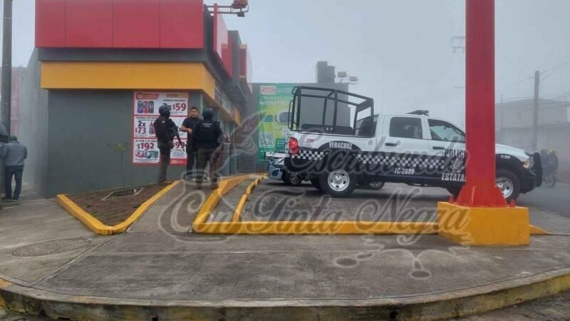 FRUSTRAN ASALTO A OXXO DE TOTUTLA