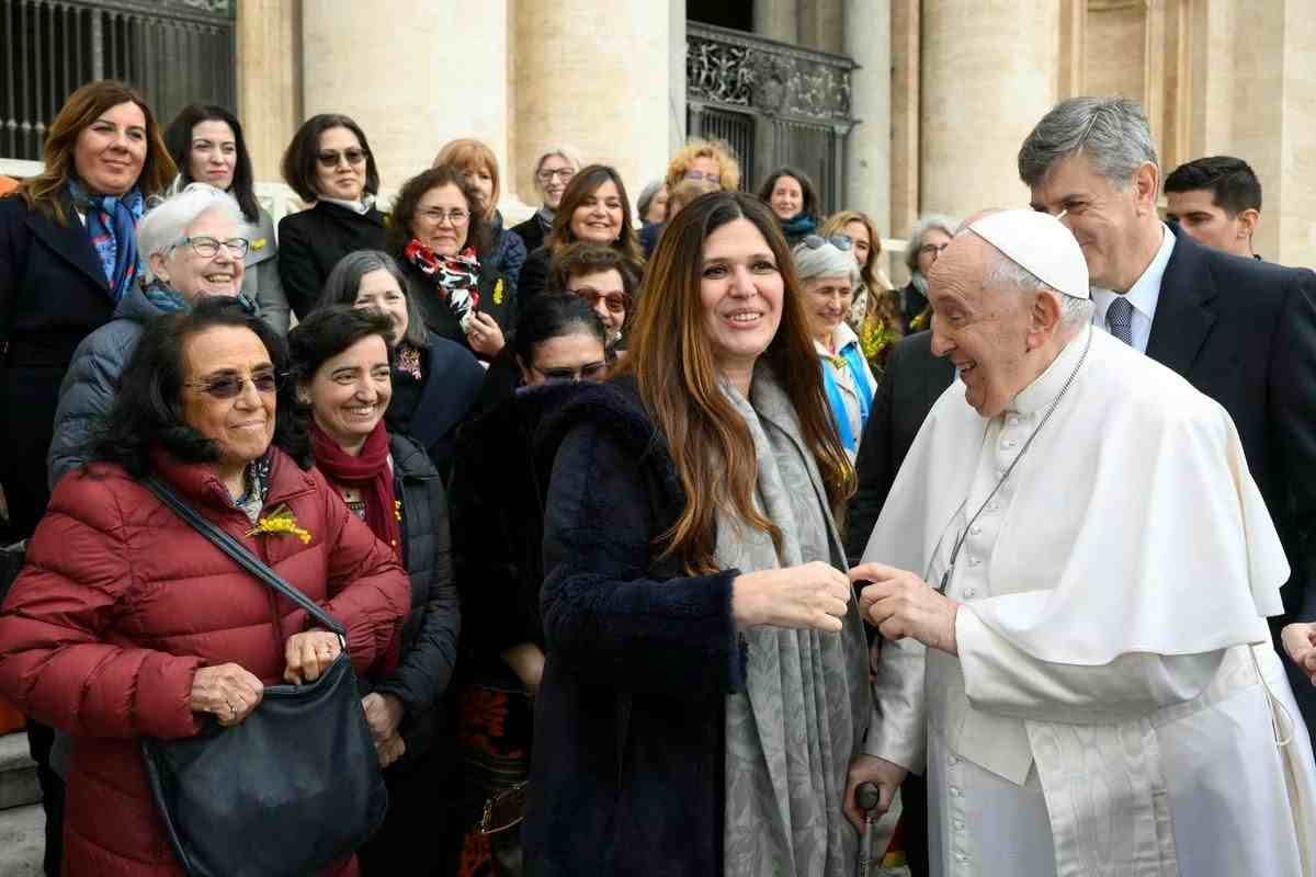 EL PAPA FRANCISCO AFIRMA QUE “LAS MUJERES SON VALIENTES PERO HAY ALGUNAS HISTÉRICAS”