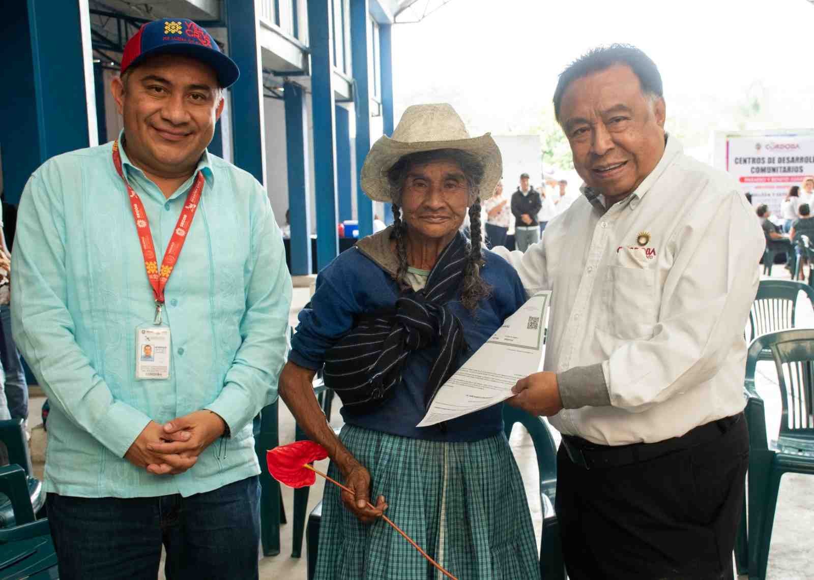 AMPLIARÁ AYUNTAMIENTO RED DE ALUMBRADO PÚBLICO EN SANTA ELENA