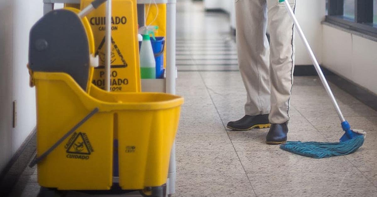 IGLESIA LAMENTA QUE LA INFLACIÓN OBLIGUE A MEXICANOS ACEPTAR TRABAJOS PRECARIOS