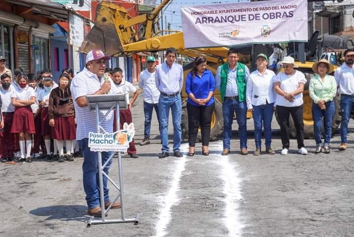 ARRANCA OBRA DE PAVIMENTACIÓN EN PASO DEL MACHO